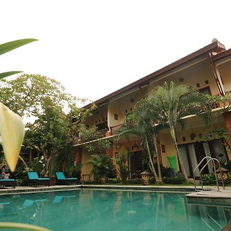 Mina Pelasa Hotel Legian  Exterior photo