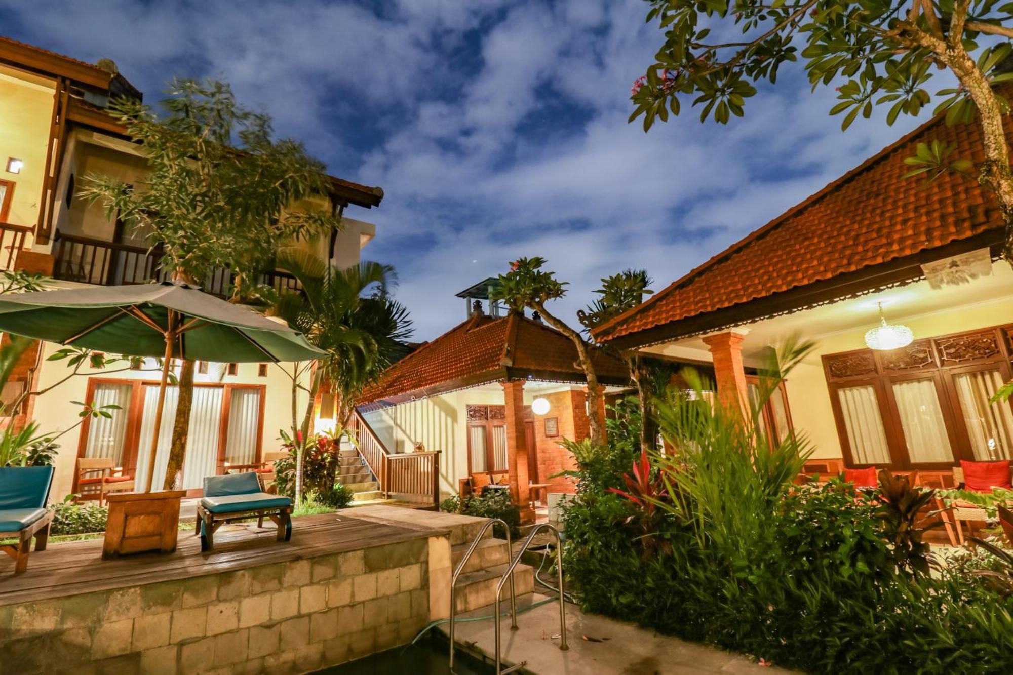 Mina Pelasa Hotel Legian  Exterior photo