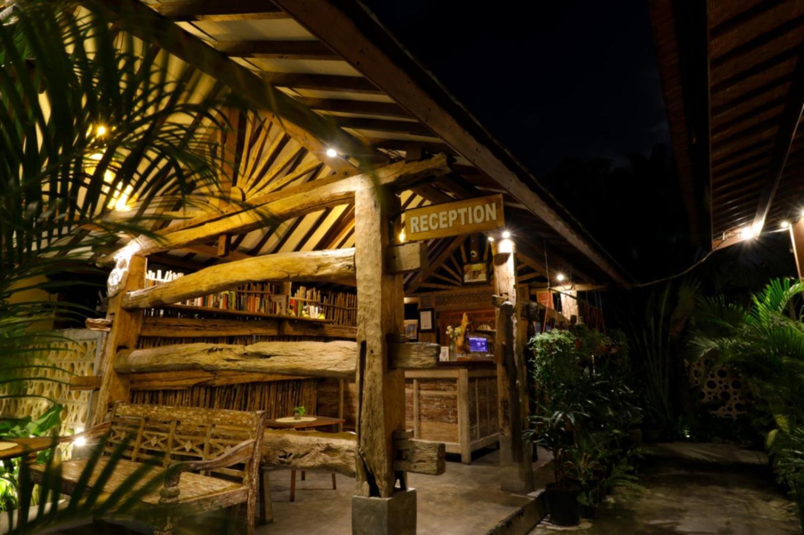 Mina Pelasa Hotel Legian  Exterior photo