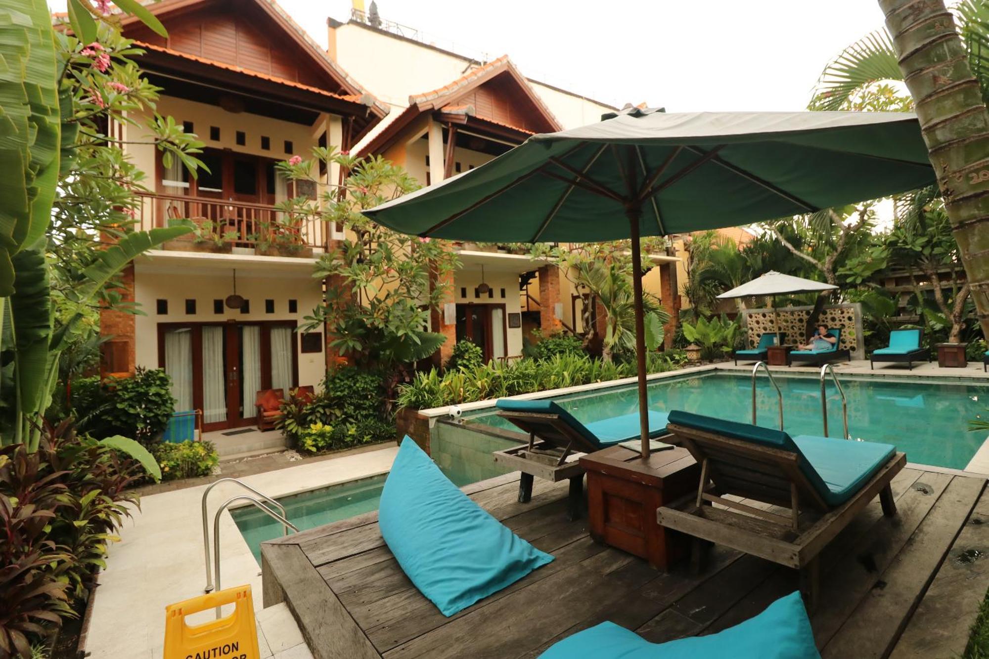 Mina Pelasa Hotel Legian  Exterior photo