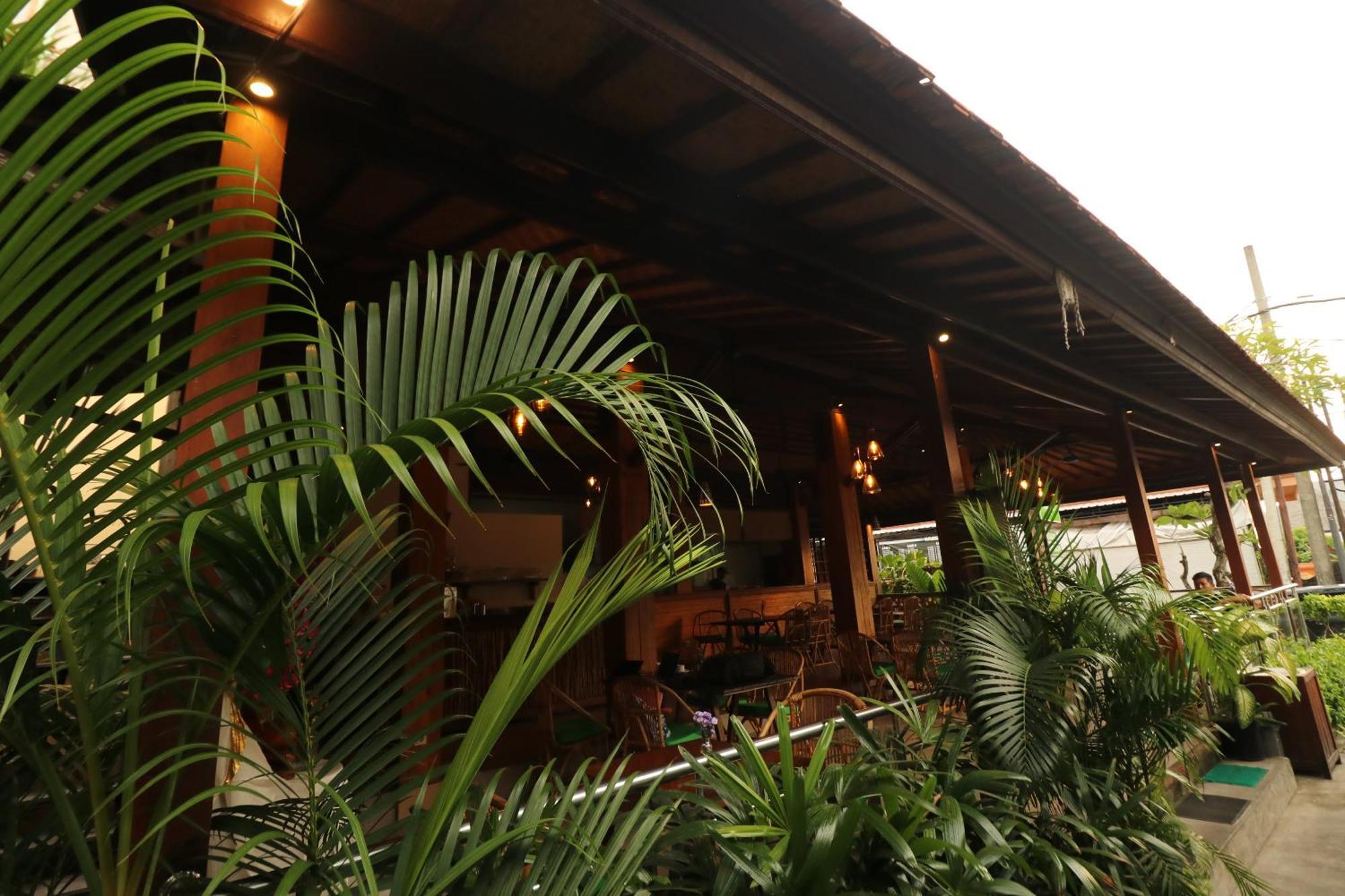 Mina Pelasa Hotel Legian  Exterior photo