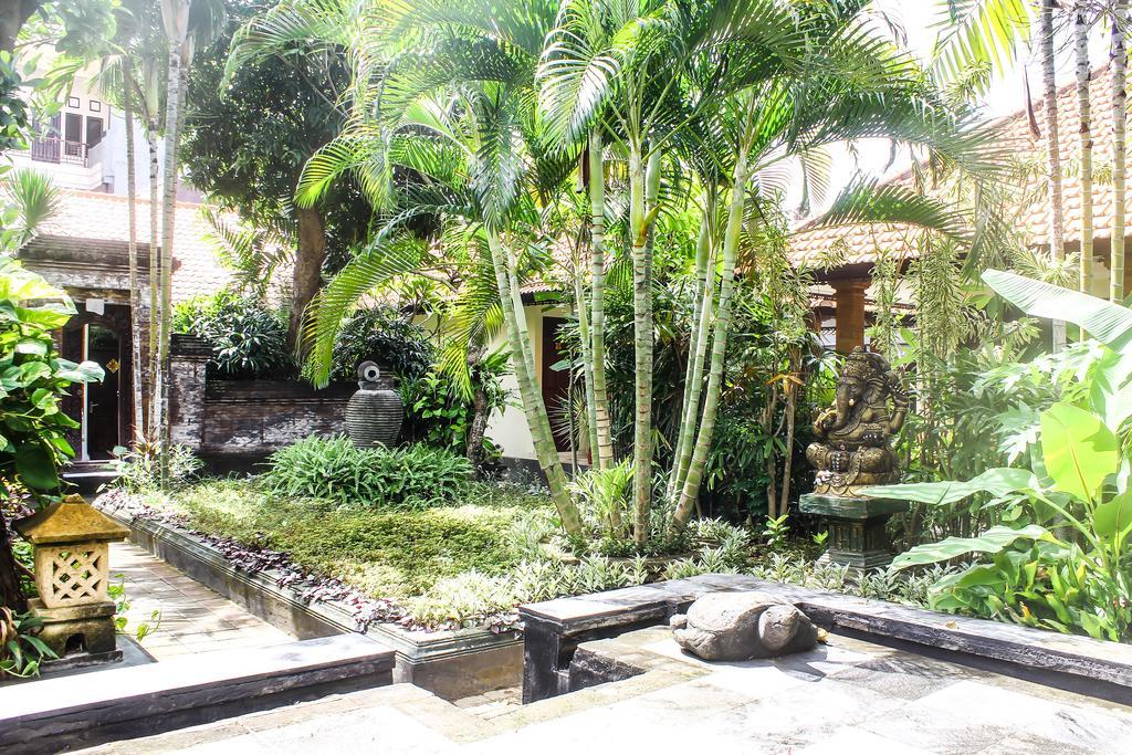 Mina Pelasa Hotel Legian  Exterior photo